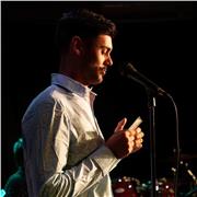 Profesor de canto, producción musical, teoría musical, uso y manejo de ableton